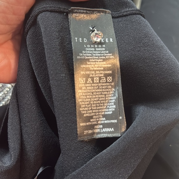 NWT TED BAKER London Embellished Sleeveless Knit Top Black Size 1 Stunning! - Picture 13 of 15